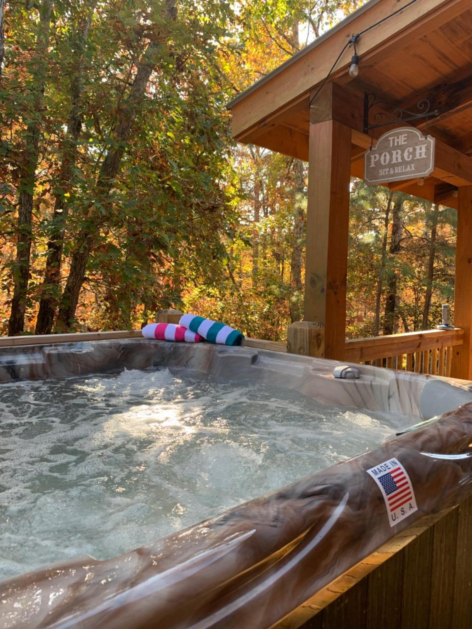 Hot-Tub 6 Seater, Fire-Pit, Master King Bed, Wineries, Pickleball, Resort Amenities เอลลิเจย์ ภายนอก รูปภาพ